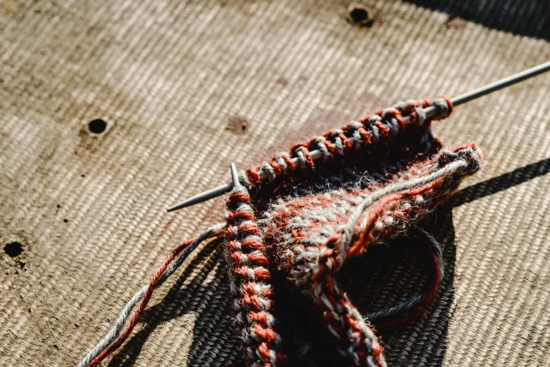 Tutorial: How to Knit a Twister Garter Cuff or Edging